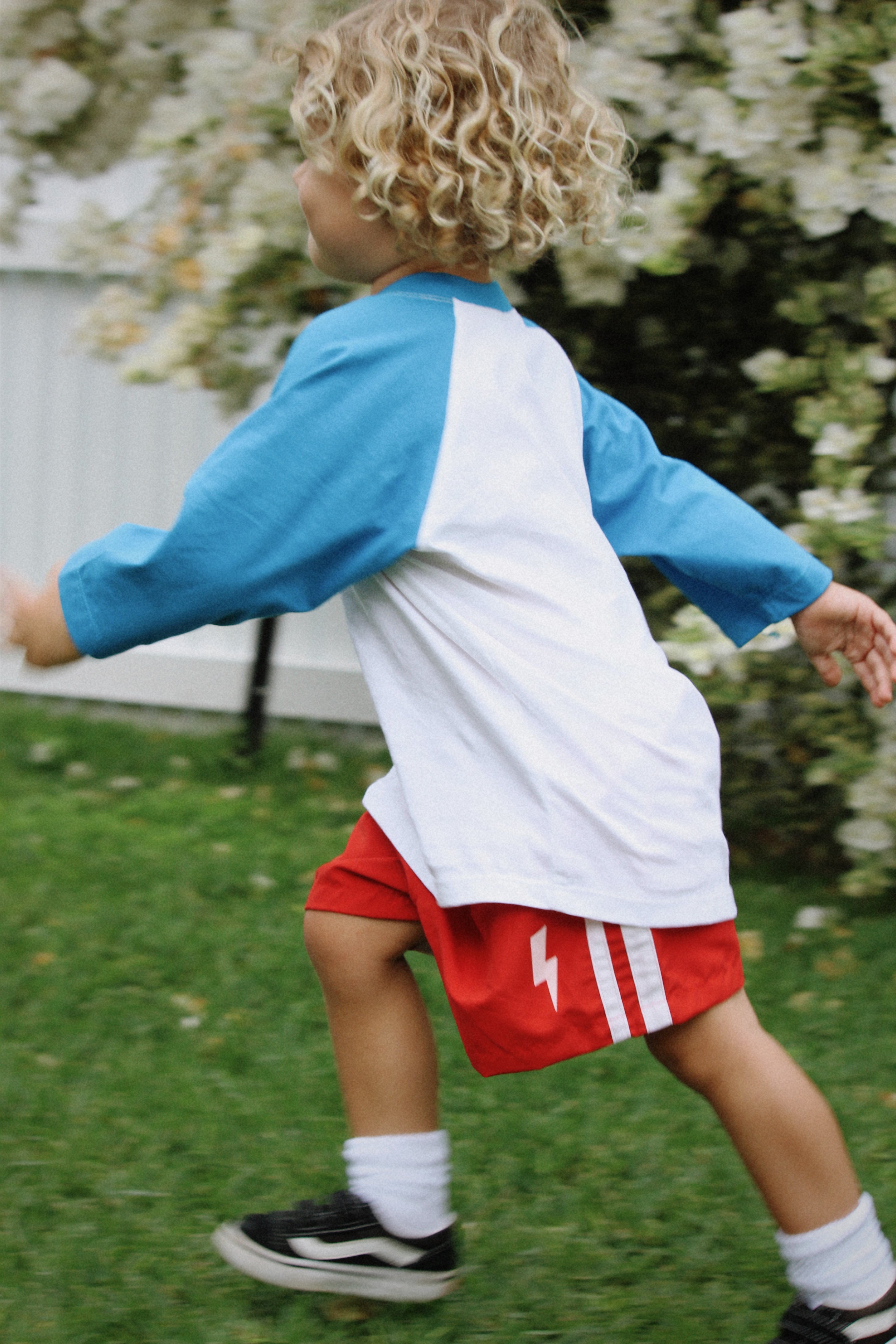 LIGHTNING shorts ~ red