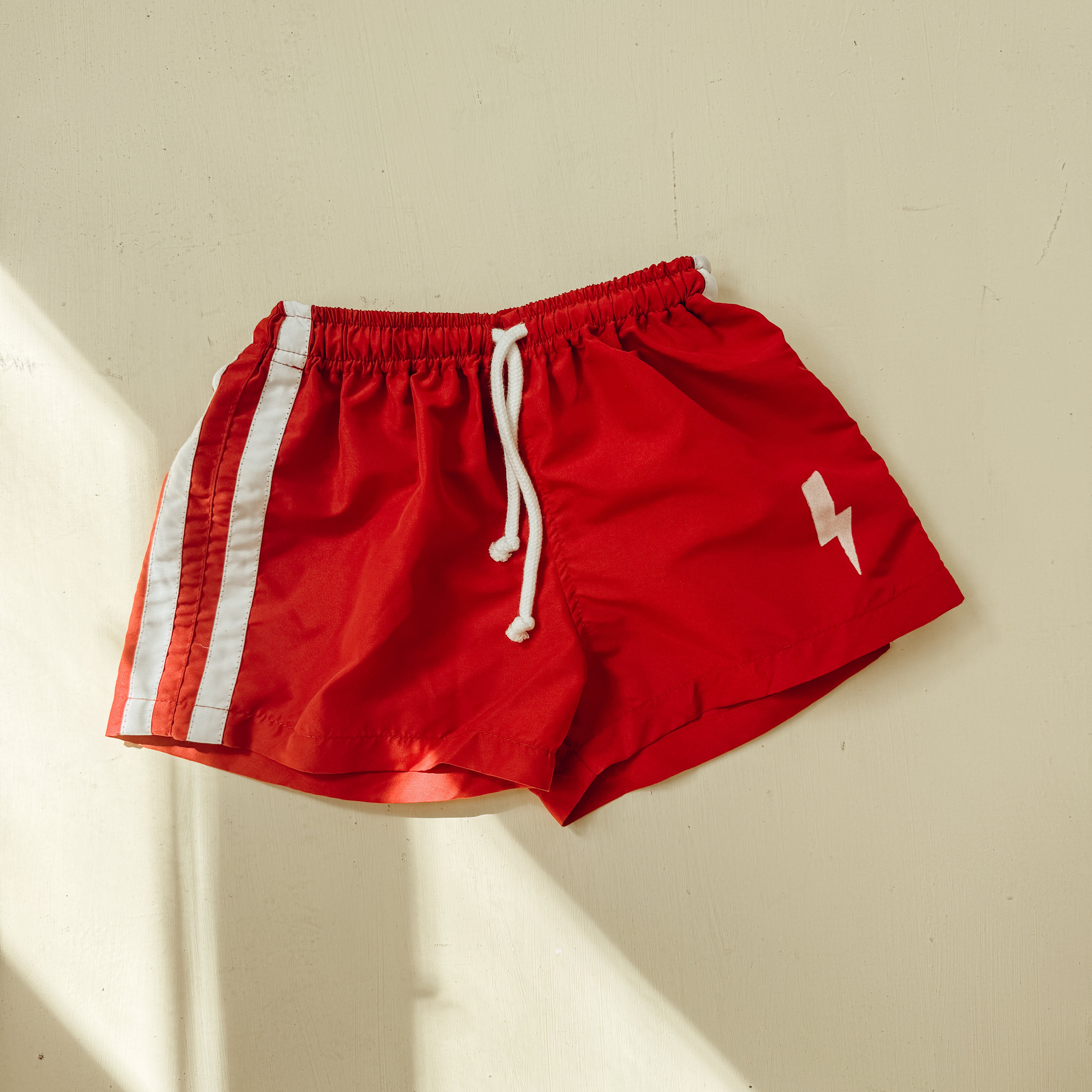 LIGHTNING shorts ~ red