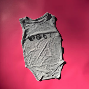 BAM LOVES BOO onesie ~ pre loved 6-12 months