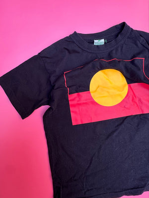 INDIGENOUS FLAG TEE pre loved 12-14 yrs