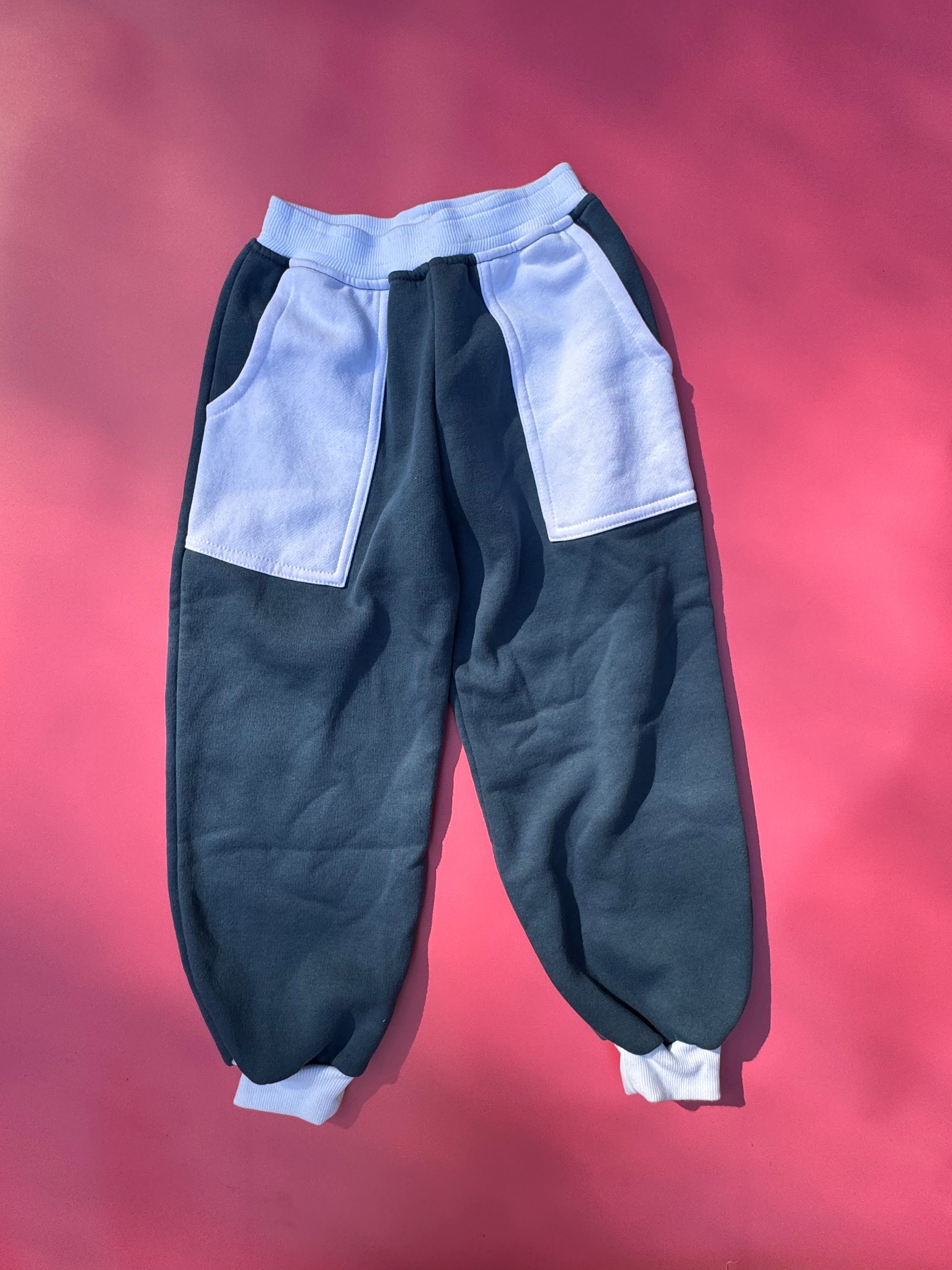 POCKET TRACKIES ~ sample 4-6 years