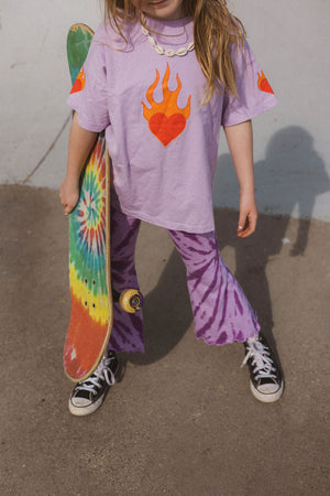 LOVE HARD tee ~ lilac